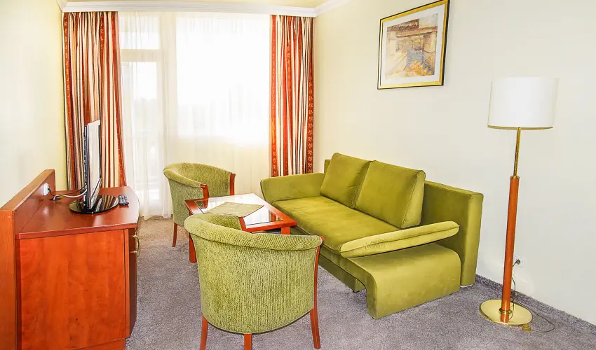 Silver Hotel Hajdszoboszl - Karcsony - specilis elrefizetssel (min. 3 j)