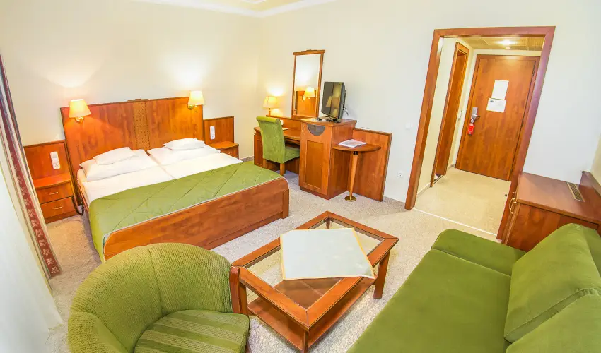 Silver Hotel Hajdszoboszl - Karcsony - specilis elrefizetssel (min. 3 j)