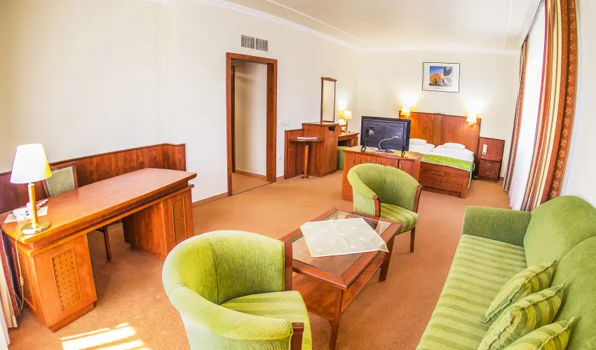 Silver Hotel Hajdszoboszl - Karcsony - specilis elrefizetssel (min. 3 j)