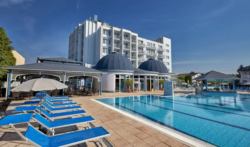 Silver Hotel Hajdszoboszl - Karcsony - specilis elrefizetssel (min. 3 j)