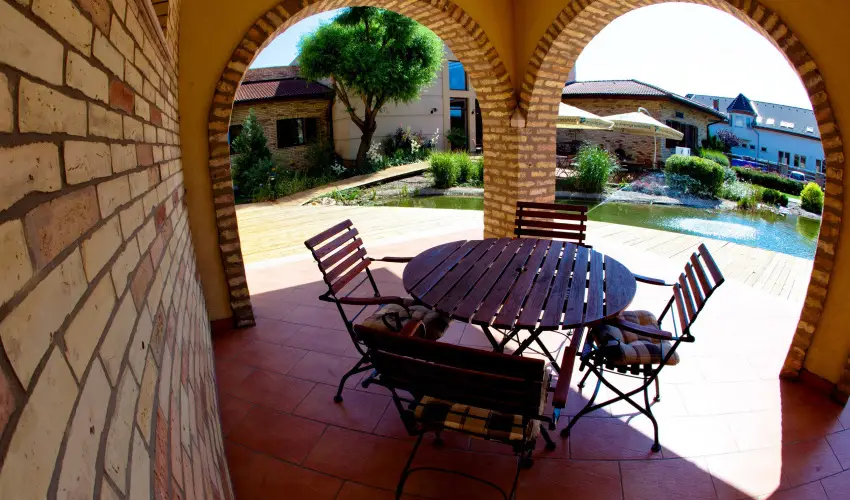 Hotel Stci Wellness & Konferencia Vecss - Karcsony (min. 2 j)