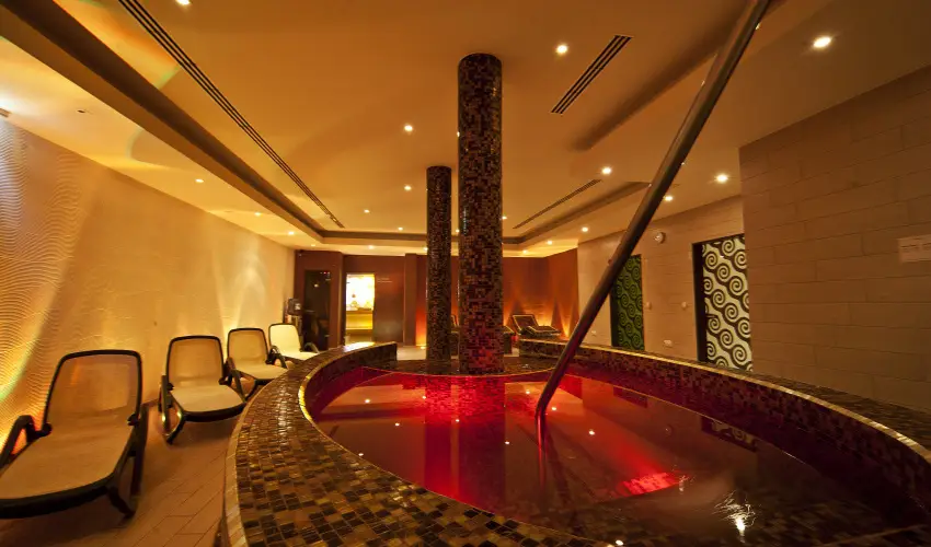 Hotel Stci Wellness & Konferencia Vecss - Karcsony (min. 2 j)