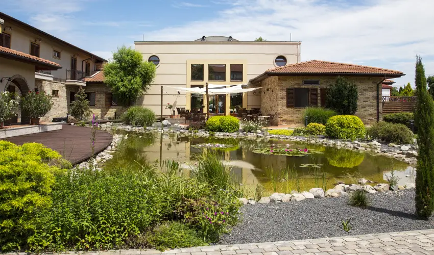 Hotel Stci Wellness & Konferencia Vecss - Karcsony (min. 2 j)