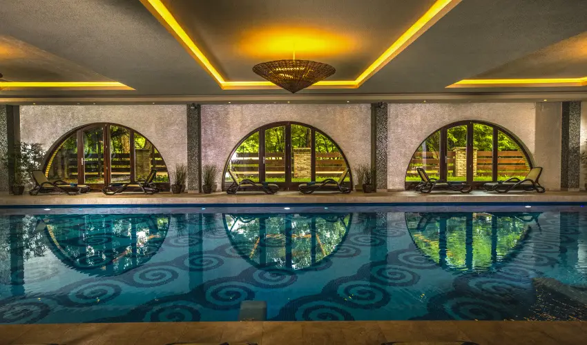 Hotel Stci Wellness & Konferencia Vecss - Karcsony (min. 2 j)