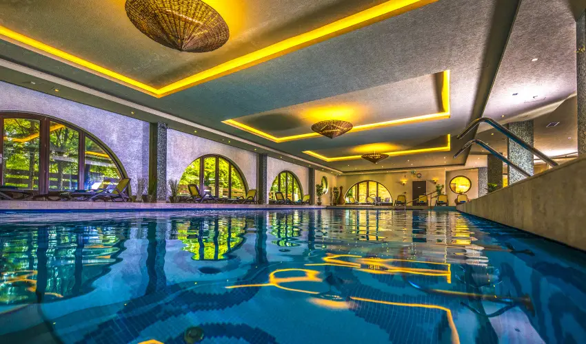 Hotel Stci Wellness & Konferencia Vecss - Karcsony (min. 2 j)