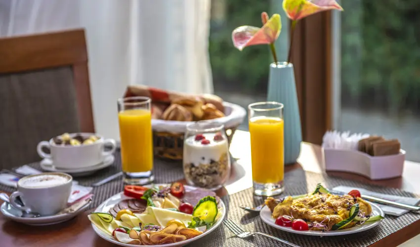 Hotel Stci Wellness & Konferencia Vecss - Karcsony (min. 2 j)