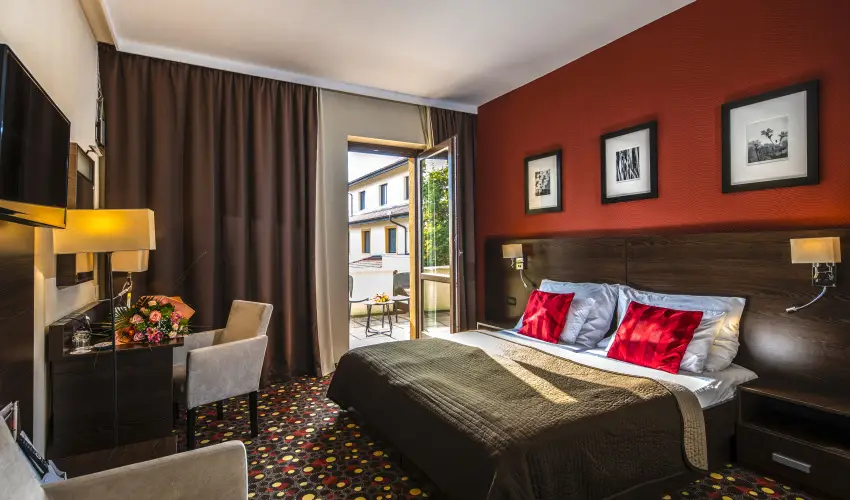 Hotel Stci Wellness & Konferencia Vecss - Karcsony (min. 2 j)