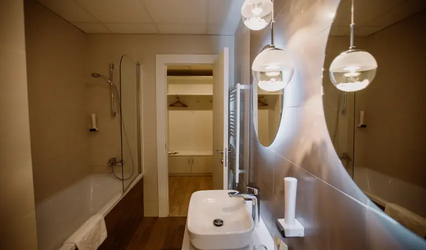 The Hotel Unforgettable - Hotel Tiliana by Homoky Hotels Budapest - Karcsony