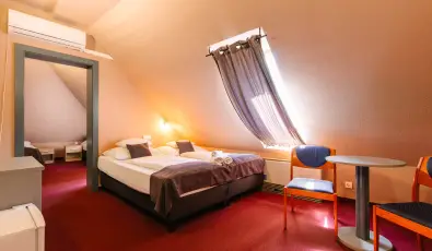 Hotel Unicornis Eger