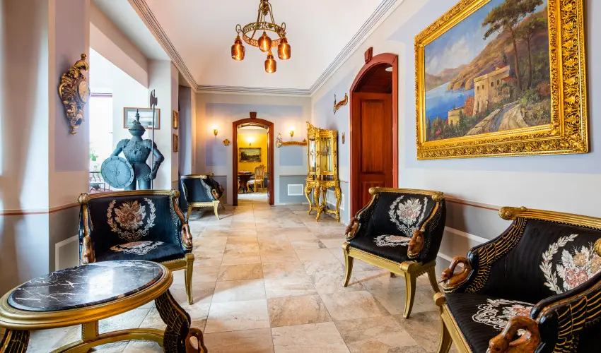 Hotel V�csecity Hern�dv�cse - Kar�csony (min. 2 �j)