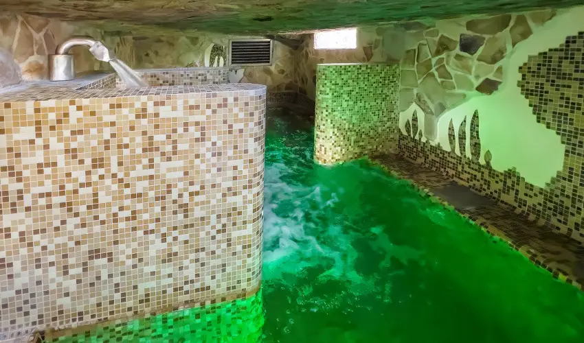 Hotel V�csecity Hern�dv�cse - Kar�csony (min. 2 �j)