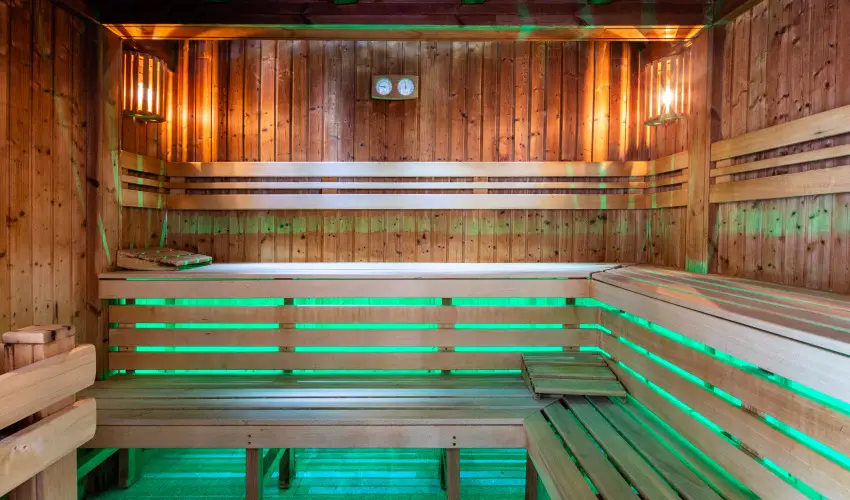 Hotel V�csecity Hern�dv�cse - Kar�csony (min. 2 �j)