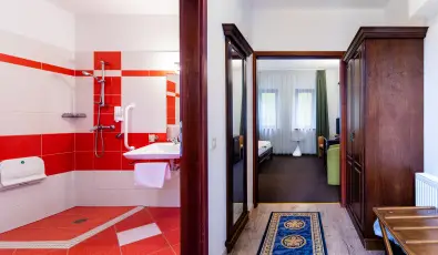 Hotel V�csecity Hern�dv�cse