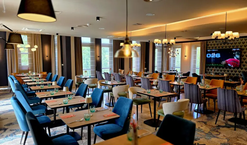 Hotel V�csecity Hern�dv�cse - Kar�csony (min. 2 �j)