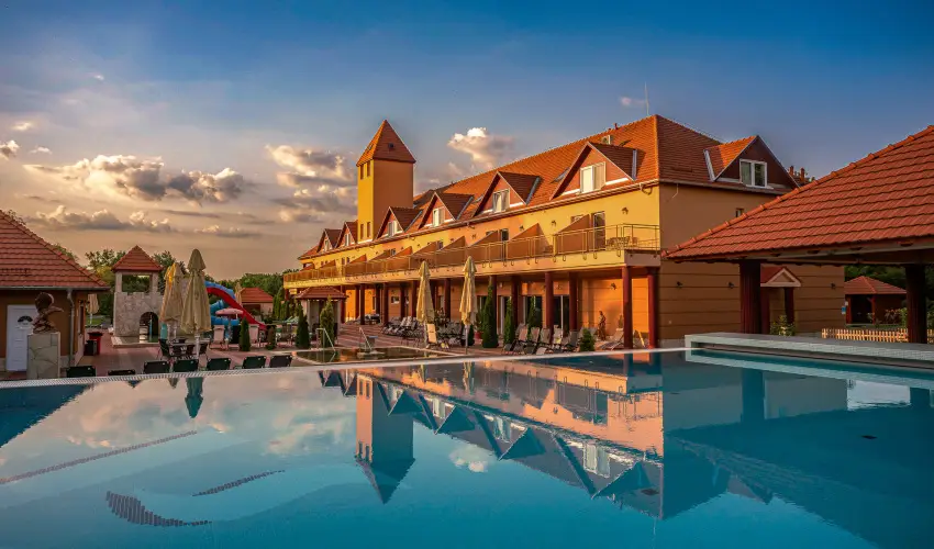 Term�l Hotel Vesta T�pi�szecs� - Kar�csony (min. 3 �j)