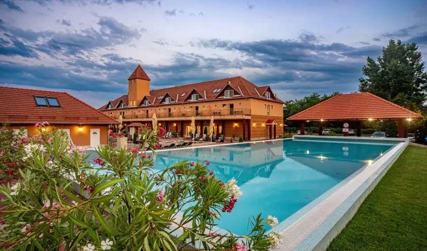 Term�l Hotel Vesta T�pi�szecs� - Kar�csony (min. 3 �j)