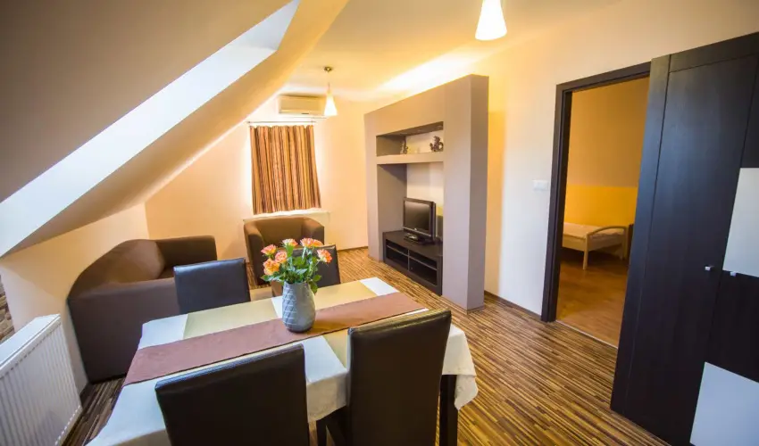 Hotel Vikt�ria S�rv�r - Kar�csony 