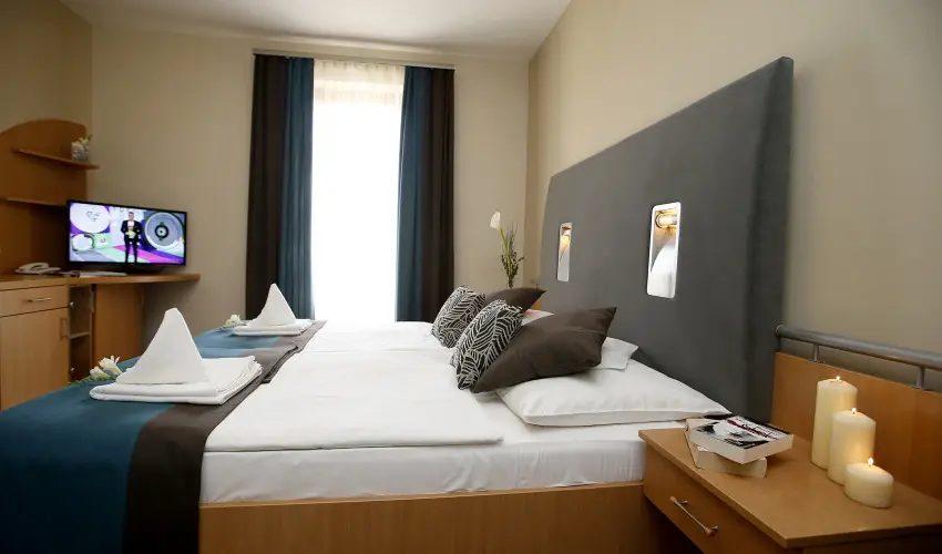 Hotel Villa Vlgy Eger - Karcsony (min. 2 j)