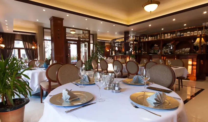 Hotel Xavin Hark�ny - Kar�csony (min. 2 �j)