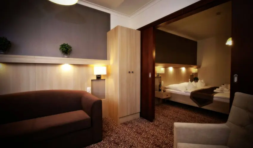 Hotel Xavin Hark�ny - Kar�csony (min. 2 �j)