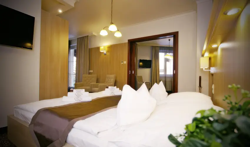 Hotel Xavin Hark�ny - Kar�csony (min. 2 �j)