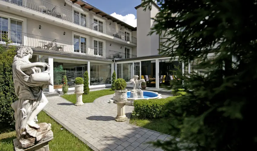 Hotel Xavin Hark�ny - Kar�csony (min. 2 �j)