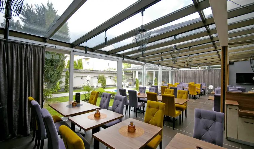 Hotel Xavin Hark�ny - Kar�csony (min. 2 �j)