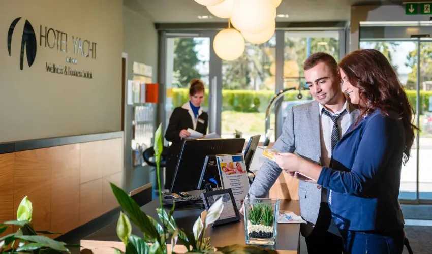 Hotel Yacht Wellness & Business Sifok - Karcsony (min. 3 j)