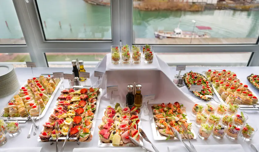 Hotel Yacht Wellness & Business Sifok - Karcsony (min. 3 j)