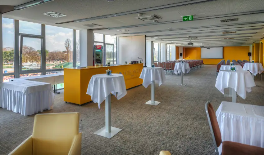 Hotel Yacht Wellness & Business Sifok - Karcsony (min. 3 j)