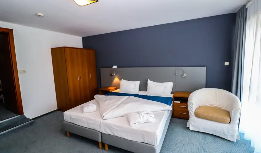 Hotel Yacht Wellness & Business Sifok - Karcsony (min. 3 j)