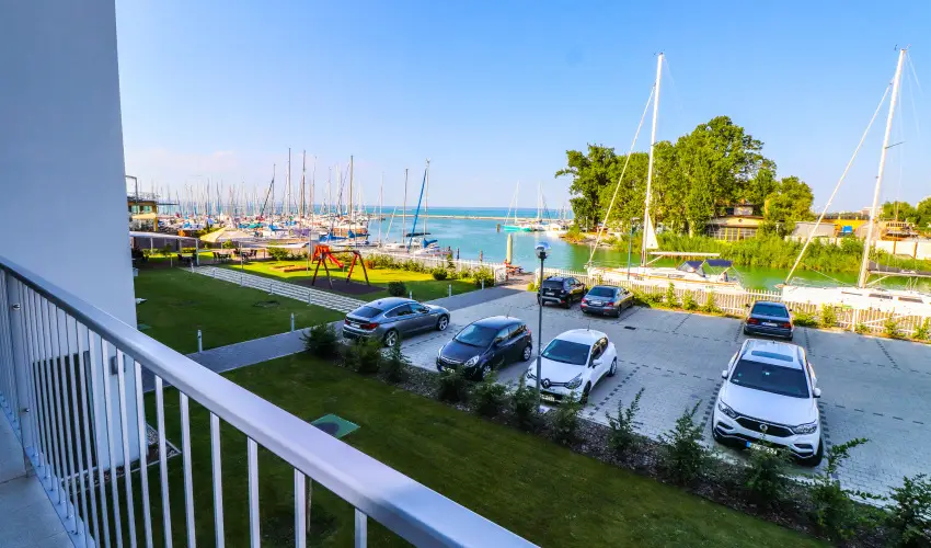 Hotel Yacht Wellness & Business Sifok - Karcsony (min. 3 j)