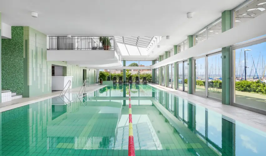 Hotel Yacht Wellness & Business Si�fok - Kar�csony - teljes el�refizet�ssel (min. 2 �j)