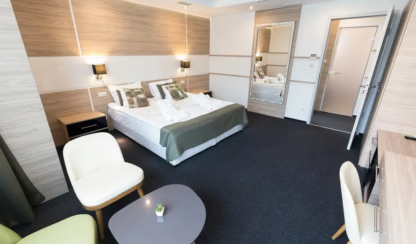 Hotel Zena Hvz - Karcsony