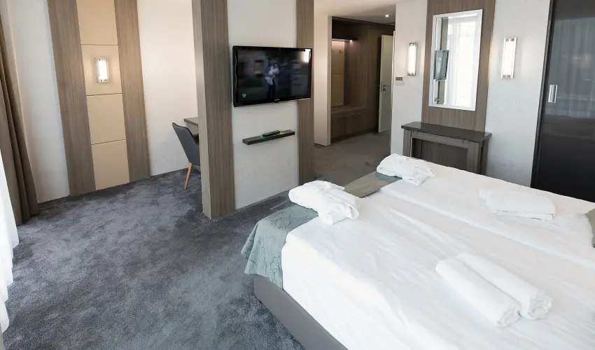 Hotel Zena Hvz - Karcsony