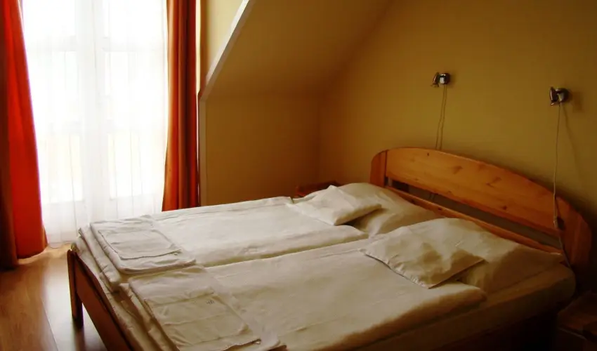 Therm�l Apartmanh�z Kom�rom - Kar�csony