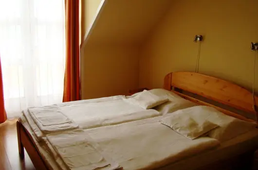 Therm�l Apartmanh�z - Kar�csony