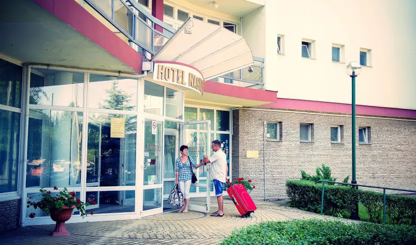 Hotel Nagyerd Debrecen - Karcsony a Hotel Nagyerdben (min. 3 j)