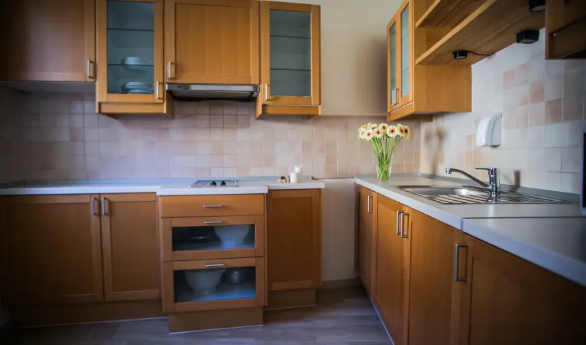 Imola Udvarhz Eger - Karcsony (min. 2 j)