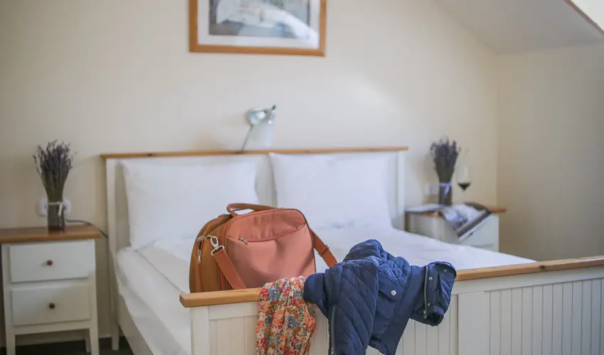 Imola Udvarhz Eger - Karcsony (min. 2 j)