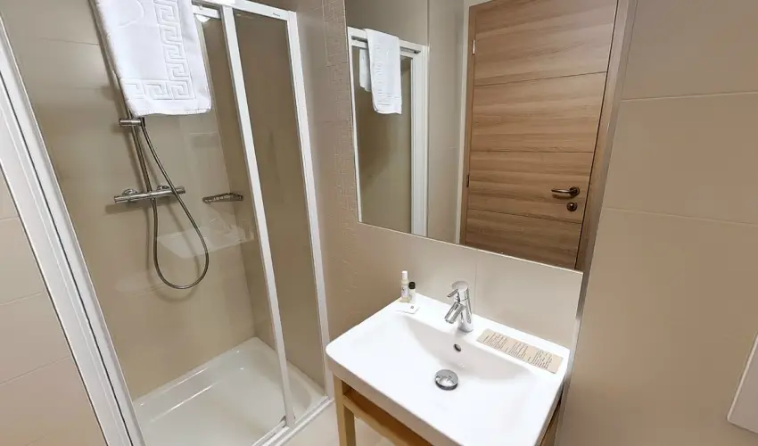 Imola Udvarhz Eger - Karcsony (min. 2 j)