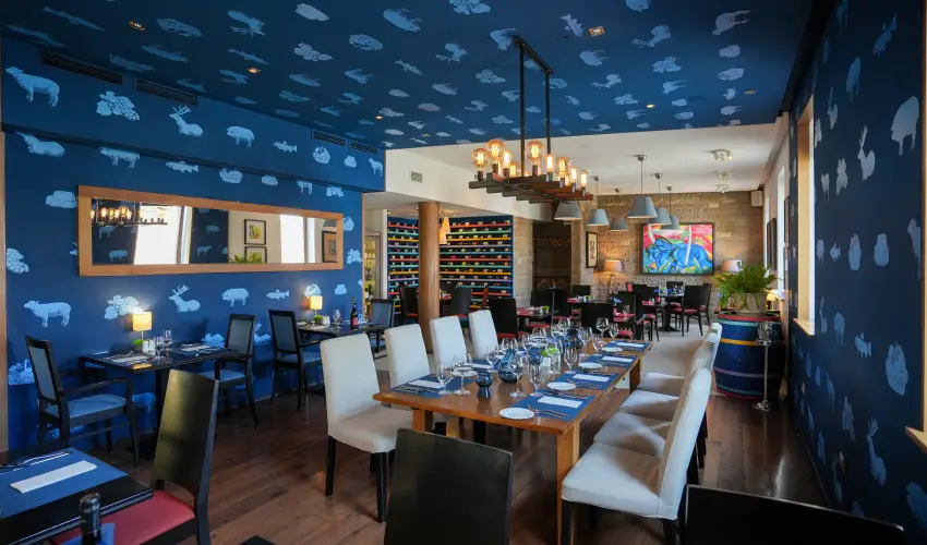 Imola Udvarhz Eger - Karcsony (min. 2 j)