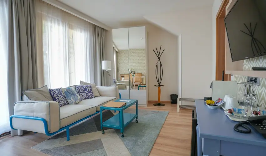 Imola Udvarhz Eger - Karcsony (min. 2 j)