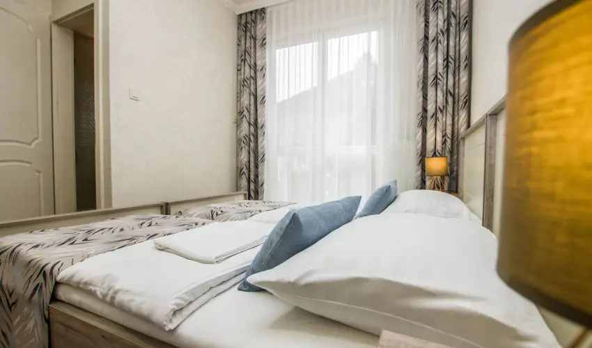 Jrja Panzi Hajdszoboszl - Karcsony (min. 3 j)