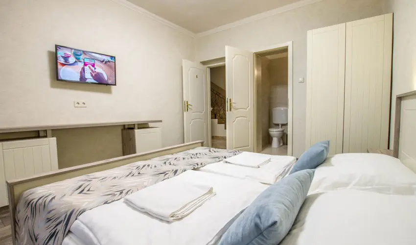 Jrja Panzi Hajdszoboszl - Karcsony (min. 3 j)