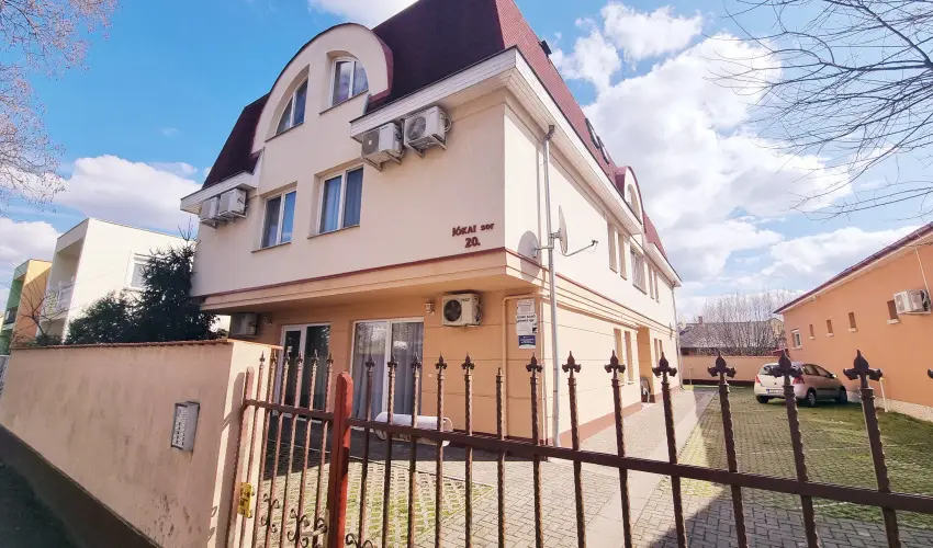Jkai sor II. Apartman Hajdszoboszl - Karcsony (min. 2 j)