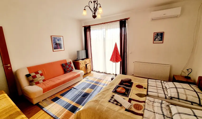 Jkai sor II. Apartman Hajdszoboszl - Karcsony (min. 2 j)