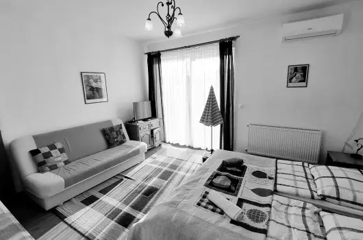 J�kai sor II. Apartman - Kar�csony (min. 2 �j)