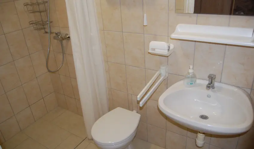 Judit Panzi Tapolca-Gyulakeszi - Karcsony (min. 2 j)