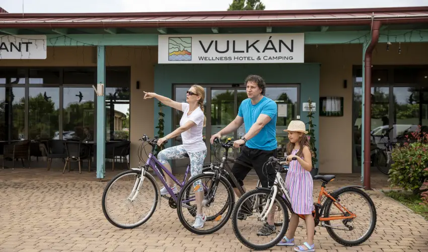 Vulk�n Wellness Hotel �s Kemping Celld�m�lk - Csillagsz�r�s Kar�csony